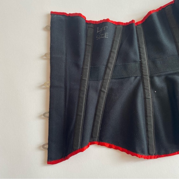 North Bound Leather Women’s Satin Red Underbust Cincher / Corset - Picture 12 of 13